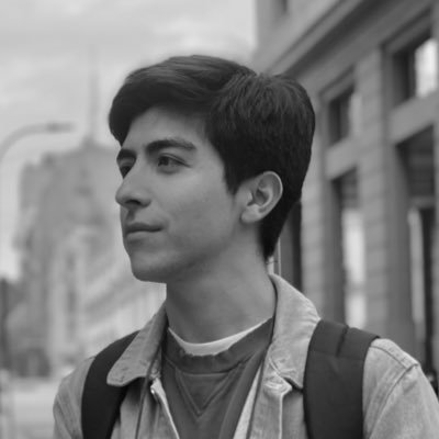 chilean. minimalist communicator. entrepreneur. coffee and art enthusiast.