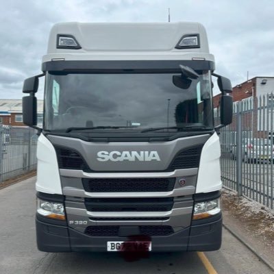 domlorrydriver's profile picture. Dom lorry driver, Size 12 feet. Looking for pay pigs. DM for payment details, vids/used boots/socks.