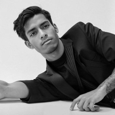 JordReys92's profile picture. Trusero a morir 🇲🇽🇨🇴🌎 Soy Jordan Reyes 👑 ♑ Estrella en ascenso