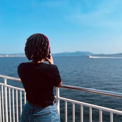 Hugger-In-Chief| Chidinma| Zora the Explorer|さんのプロフィール画像