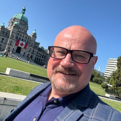 Owner - Davies North & Assoc. A proud resource advocate. Love the North! I bring people together. Canadian Forces CIC. Dad of 2!