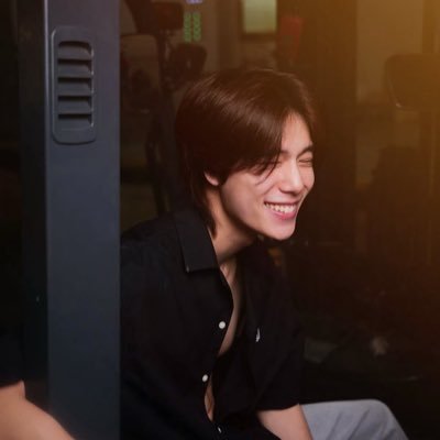iamdecem14's profile picture. always support #phuwintang #ppnaravit 👉🏻 #decem14_review