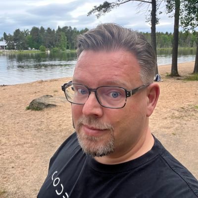 I’m the sweeper of software development - always behind the scenes, cleaning up the mess and building from the back!| Oulu | 🇫🇮🇪🇺| 💙💚