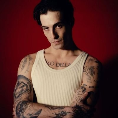 R0MANEMPIRE's profile picture. 26 𝒴𝑒𝓪𝓇𝓈 ⠀⠀⠀╱╱╭━❪❪ 𝐒𝐈𝐍𝐆𝐄𝐑 ᵃⁿᵈ⠀⠀ 𝐒𝐎𝐍𝐆𝐖𝐑𝐈𝐓𝐄𝐑 ❫❫━╯•·· ❚❙❘ #ssc,#ғʀᴇᴇʀᴏʟ ╖⠀⠀

⠀❝ 𝘐𝘭 𝘣𝘢𝘭𝘭𝘰 𝘥𝘦𝘭𝘭𝘢 𝘷𝘪𝘵𝘢.❞⠀⠀ ໒ ⦅ #ParodyAccount  ⦆