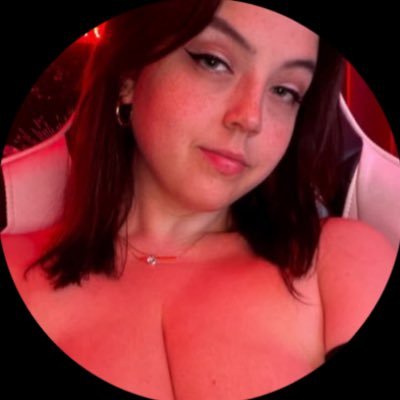 Hii I'm Riah :) Gamer | Cook | Bengals fan 🏈💕Go here to see more of me😘 6* → https://t.co/HXZ9CfnJzz