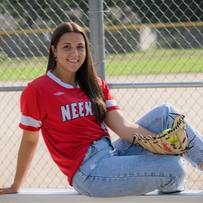 @UIU_Softball 🦚 | Neenah High School 25’