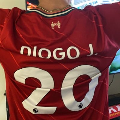 Dog dad & IT sales professional. Sports/anime enthusiast, gamer🎮 & sub-par golfer. #BuiltforThis #Rockets #YNWA #Texans