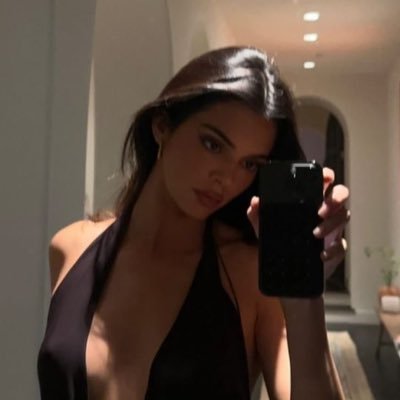 zlovsspink's profile picture. be careful with blackpink