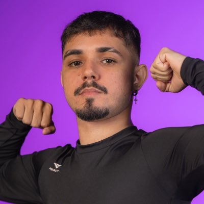 Ex Proplayer e atualmente crio conteúdo didático | @Twitch Partner | Former: @TSM WR | 📧 PiloJpcontato@gmail.com | https://t.co/nprFiNpKzM