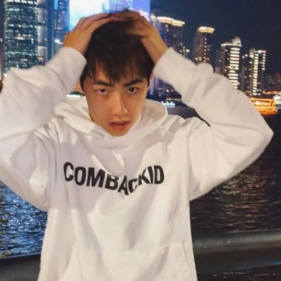 xhnytpl's profile picture. 绿帽1，有对象，喜欢观战，🍆巨根崇拜，性癖广泛❤️偷拍、擦边都带点。