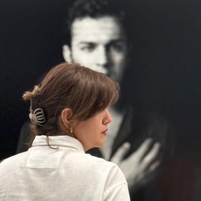علاقمند به توسعه فرهنگ دیزاین / دیزاینر محصول- خدمت / قبلا یک معمار