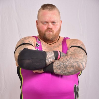 Pro Wrestler | Streamer https://t.co/nnT2CS9Mrm | @scarletngraves Athlete | Axe & Sledge Demo Crew ⚒ https://t.co/qyqM7vN6rB