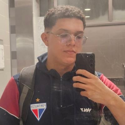 professor de português, amante de literatura e torcedor apaixonado do fortaleza esporte clube 🇫🇷