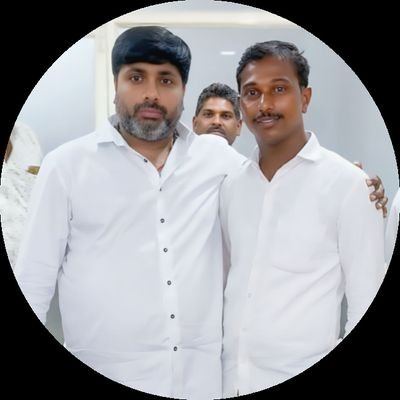 సమాజం నీ నుండి తీసుకోలేనిది నీ వ్యక్తిత్వం ఒక్కటే