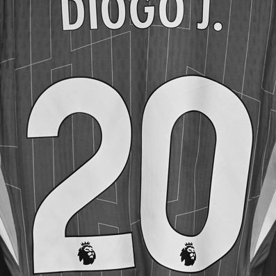 @ScuderiaFerrari ❤️❤️
@AcMilan ❤️🖤
Igli Tare je finis dans ton lit stv