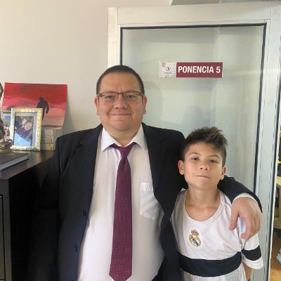 Licenciado en Derecho, por la UVM. Actualmente, Secretario de Acuerdos y Proyectos del Tribunal de Justicia Administrativa de Sonora @TJASonora
