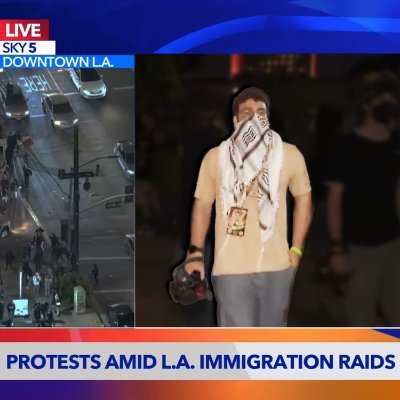 Leftist Streamer. Content Creator. Documentarian
OSRS yt: mountainmanrs
News yt: boguenewsnetwork
Trans Rights are Human Rights
https://t.co/8fMJWAp2tw