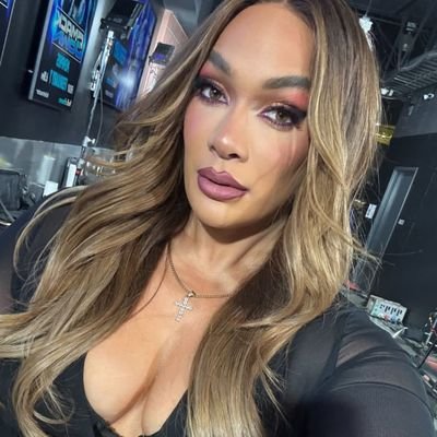 Linaniajax1's profile picture. living life 
appreciation acct