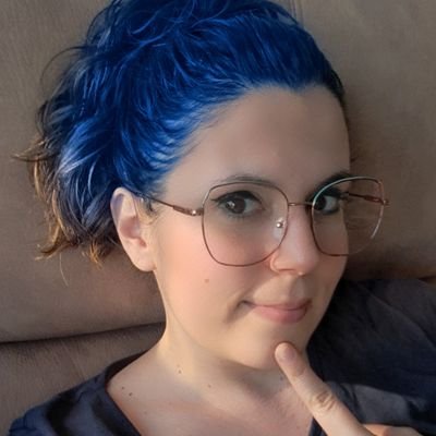 Trabajadora Social👩🎓
Escritora📝
Friki🧝🏻♀️
Rolera🧟♀️
Otaku⛩️
Gamer🎮
Seriéfila🎬
Tejedora🧶
Feminista interseccional♀️
Ella/she/her💃
Arenita⏳️