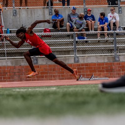 Varsity Hurdler and Sprinter, 4.0gpa , 400h pr 52.91 400m(i) 48.61 110h PR 13.66w, 300h PR 36.60 Class of 25’ @jadan.1 on insta