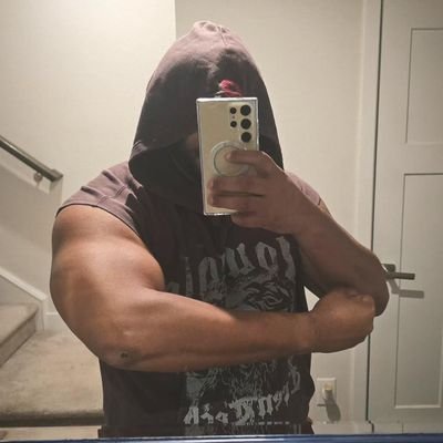 (ISFP-A)
Asex/Aromantic lover boy with nerdy taste.
i like:
Boobies
Gummy Worms
Tequila
Working Out