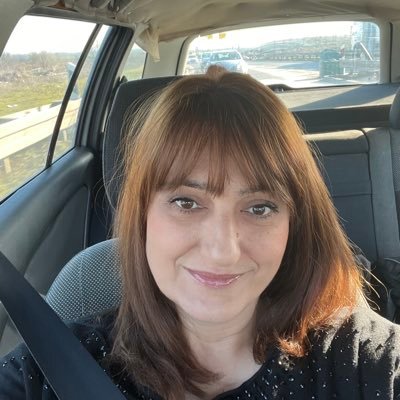 jelenainizda's profile picture. Ne dam moju Srbiju!