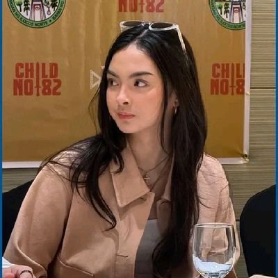 real_rhyll's profile picture. 