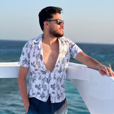 Pharmacist..
Delta..
27 sana..
Elmelyardeer😎💰✌
my Love is cars 😍😍🚘
تاجر العربيات 😎✌💰🚘
صاحب سلسله صيدليات حلمي 🔥😎