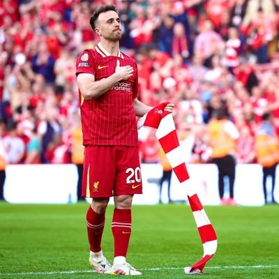 issa_napari's profile picture. @Cristiano ||@realmadrid || @Eminem