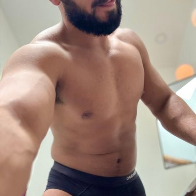 Carpenter / Gym rat / Geek - Slight showoff 🌶️🔥 top 10% OnlyFans creator