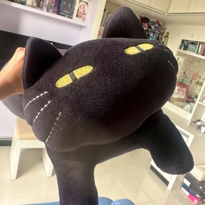 Maroonfrogie666's profile picture. Pineapple on pizza is good🍕🍍 but spreading hate is not good✋