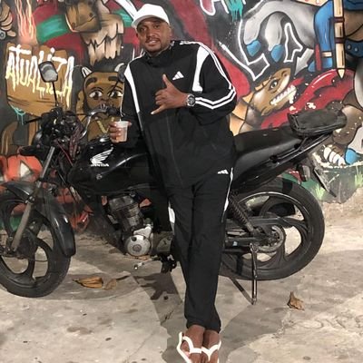 Eu sempre fui sonhador, e é isso que me mantém vivo.💭🙏🍀