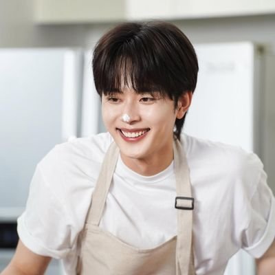 岁月静好,现世安稳
|From Vietnam|
|💛 Yoo Seonho - 유선호 🩵|
|🧡 Pope Thanavat Vatthaputi 🧡|
|💚WYBXZ❤️|