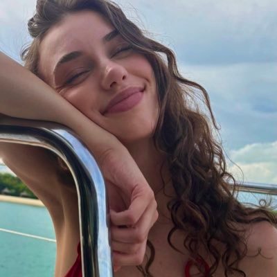 robinedonna's profile picture. 