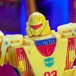 Account dedicated to Transformers Upgrade Kits!!! I don’t sell any of my own, I only seek to inform. Ran by @4arlo21