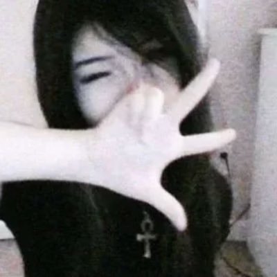 coffeefew's profile picture. Skylar || any pronouns || 16!! || dms open!