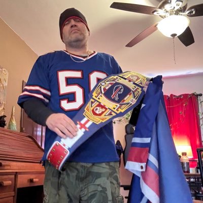 ColonJorge74's profile picture. Buffalo Bills, Boston Celtic, Notre Dame (FB), and more importantly Family. 🇵🇷