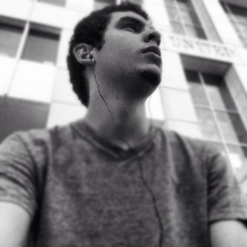 samthecook13's profile picture. love music and Culinary Arts