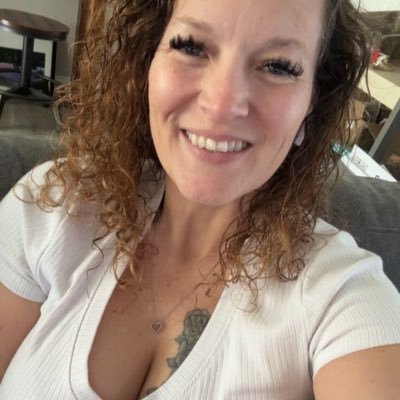 I am looking for a serious long relationship with the right man whom Is not here for sex all I want is true love and trust with honesty ❤️💕