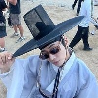 🪽 (@writer_wing_) 's Twitter Profile Photo