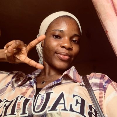Juliet18759's profile picture. 