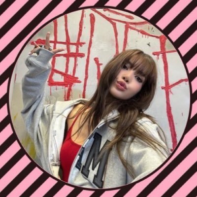 @wearelloud ’s girlfriend⋆ ˚。⋆୨୧˚ Ariana, Blackpink´s safe place ☆ ALTERƎGO
