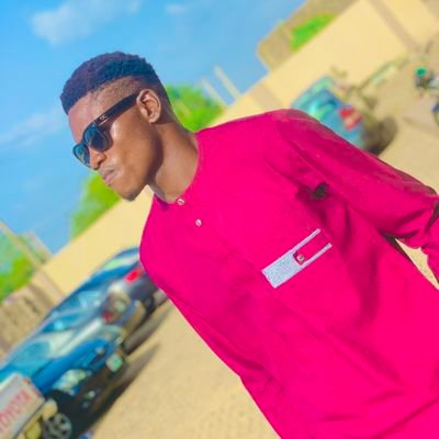 Athlete||Football Fanatic||Sports Pundit|| Convener, Play With Kwara Youths||Arsenal||Ilorite||Nigerian