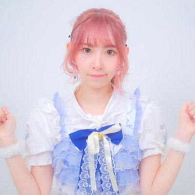 🌨かわいい踊りのプロになりたい。🌨¦169㌢のビッグな踊り手¦名前はあかいろだけどサイリウムカラーは青色🌎🦕💙¦コラボやイベントの依頼はDMまで✉️マイリス→https://t.co/0lQcFxWp3k
