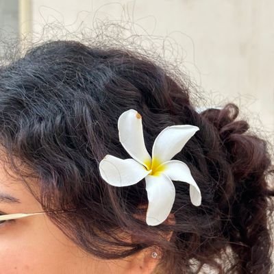 apupoopoo's profile picture. hi