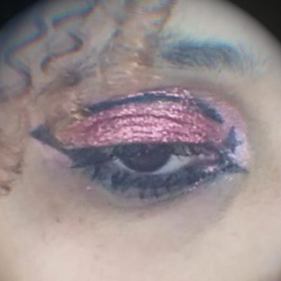 Rio de Janeiro, Brasil🇧🇷
Pansexual🏳️🌈, não binárie🏳️⚧️
24 anos, peixes♓️
Entusiasta da arte ao todo🎼
Axé e Heya🤍✨️