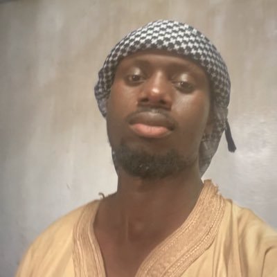 🇸🇳🇬🇲 Sénégalais /Certified Gentleman.From Zig to the https://t.co/w3WXOJS0il long as ALLAH wakes me up I can handle anything