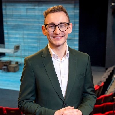 Chief Officer, @HEYCreativeCC.
Strategic Director, @NYorksTogether.
Freelance Consultant & Fundraiser.
(he/him)