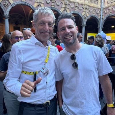 RosesVallee's profile picture. J'espère que les sports, pour moi, ce n'est pas qu'un lointain souvenir et que je pourrais reprendre mes Challenges...😜
