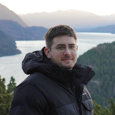 Fundador de @v6marketplace y @thecarsbase. Trabajando por un mercado automotor más transparente y seguro.